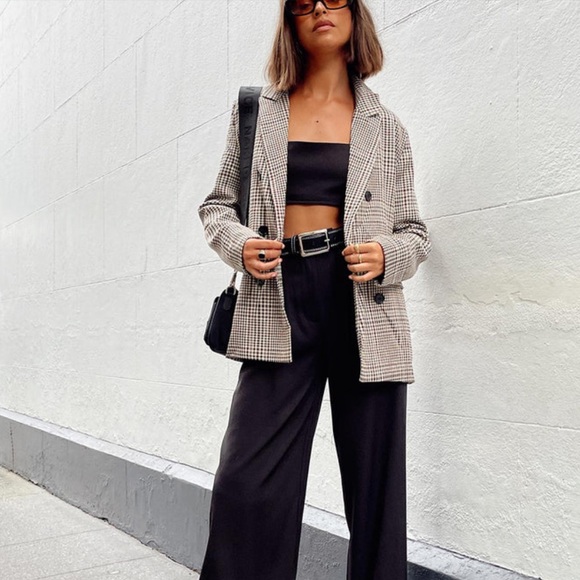 Princess Polly Tops - NWT Princess Polly Huxley Crop Top in Black Size 12 Tall